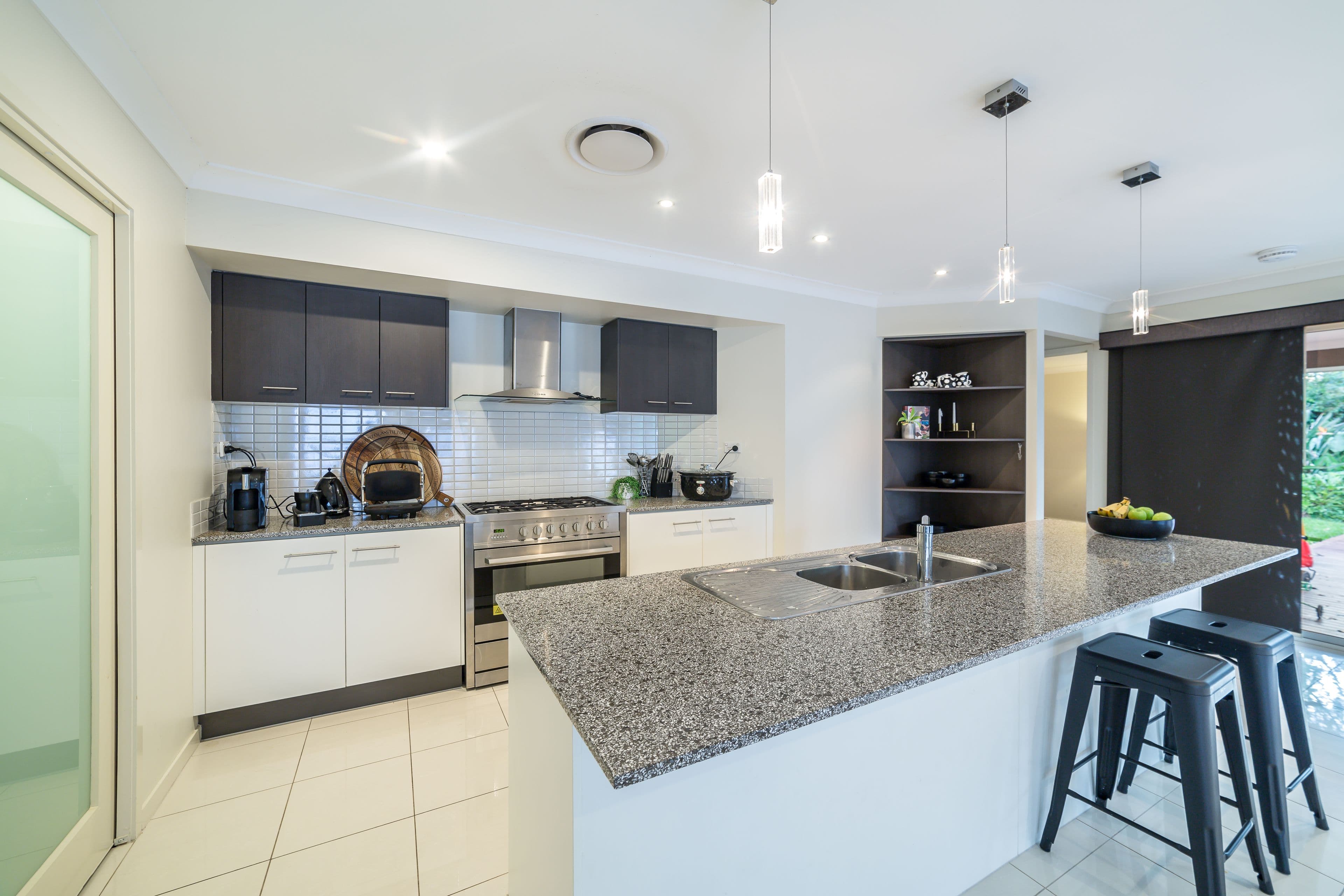 15 Sabato Street, Croydon - Image 1