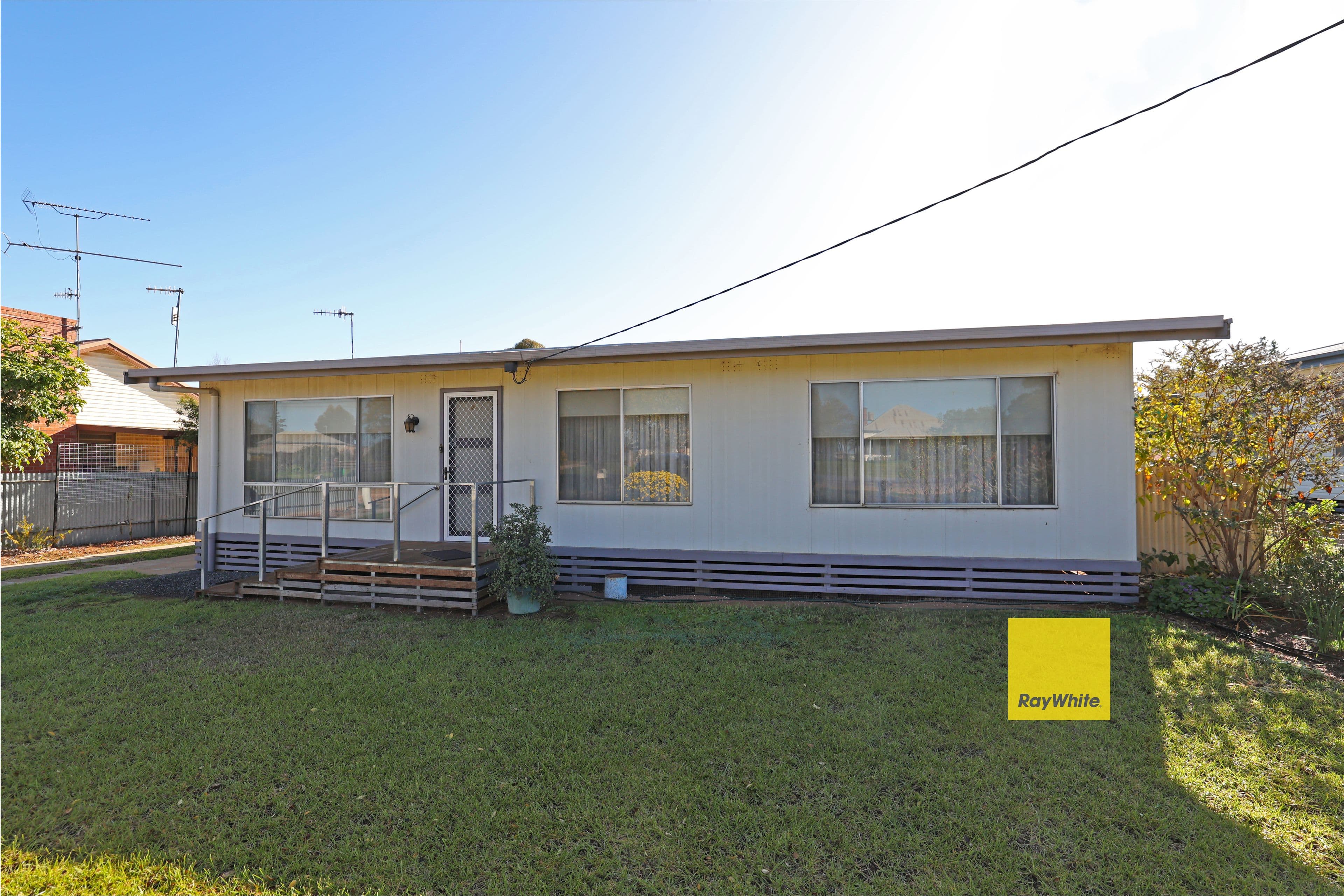 26 Emmett Street, Ouyen VIC 3490, Ouyen - Image 1