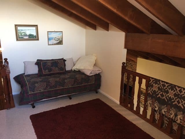 201 Matron Porter Drive, Narrawallee - Thumbnail 2