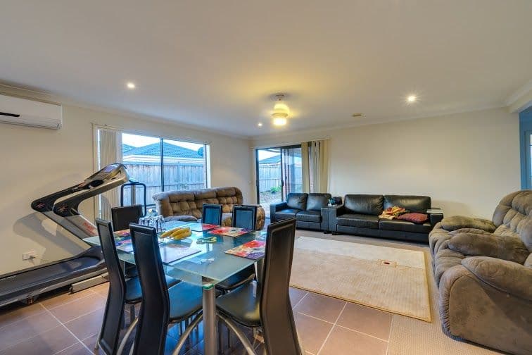 40 Barmera Way, Truganina VIC 3029, Truganina - Thumbnail 3