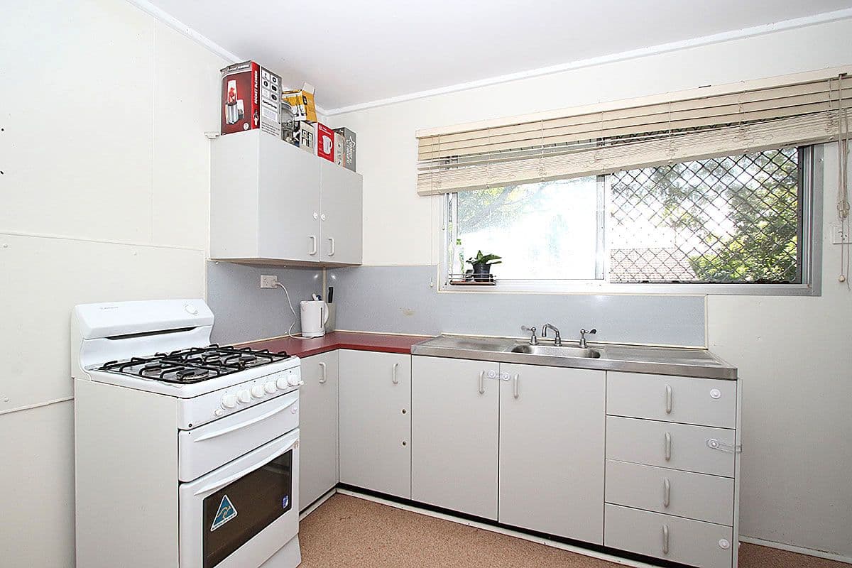 7 Alfred Street, Riverview QLD 4303, Riverview - Thumbnail 2