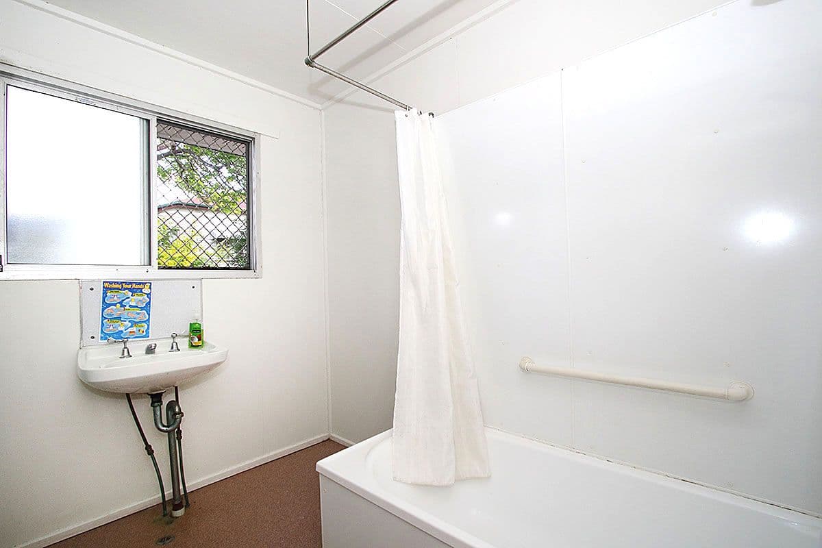 7 Alfred Street, Riverview QLD 4303, Riverview - Thumbnail 5