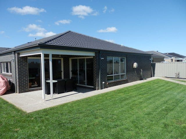 9 Westin Place, ECHUCA VIC 3564, Echuca - Thumbnail 2