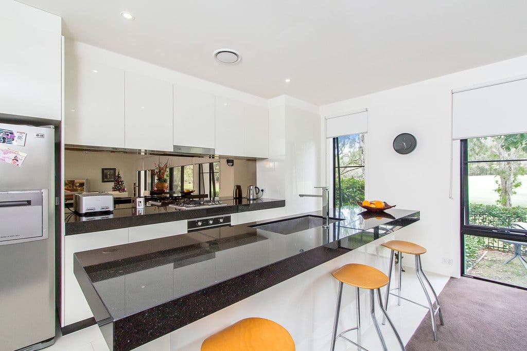 892 Medinah Avenue, ROBINA QLD 4226, Robina - Thumbnail 3