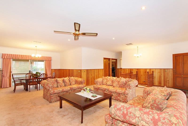 4 Coowarra Court, FERNTREE GULLY VIC 3156, Ferntree Gully - Thumbnail 2