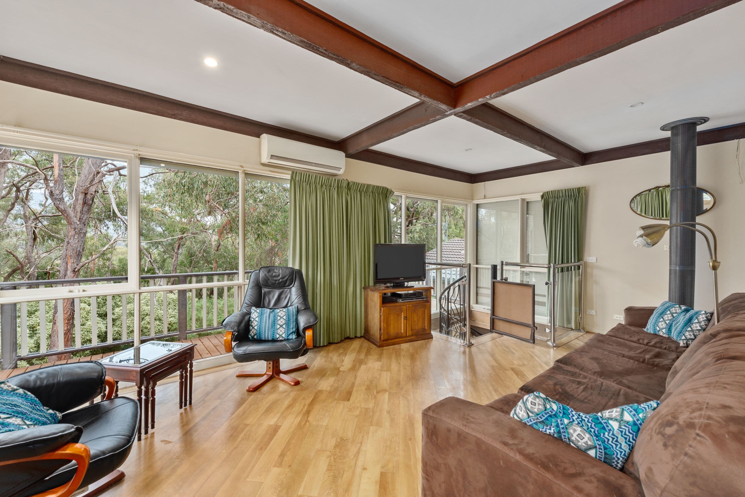 64 Quinn Crescent, Mount Evelyn VIC 3796, Mount Evelyn - Thumbnail 2