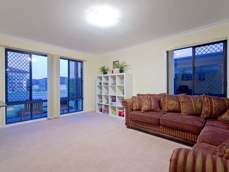39 Regatta Avenue, OXENFORD QLD 4210, Oxenford - Thumbnail 3