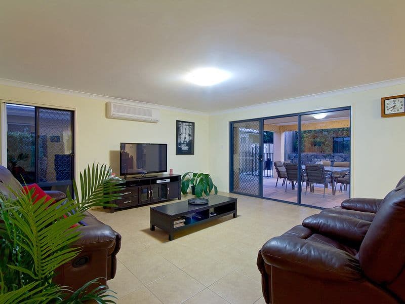 39 Regatta Avenue, OXENFORD QLD 4210, Oxenford - Thumbnail 6