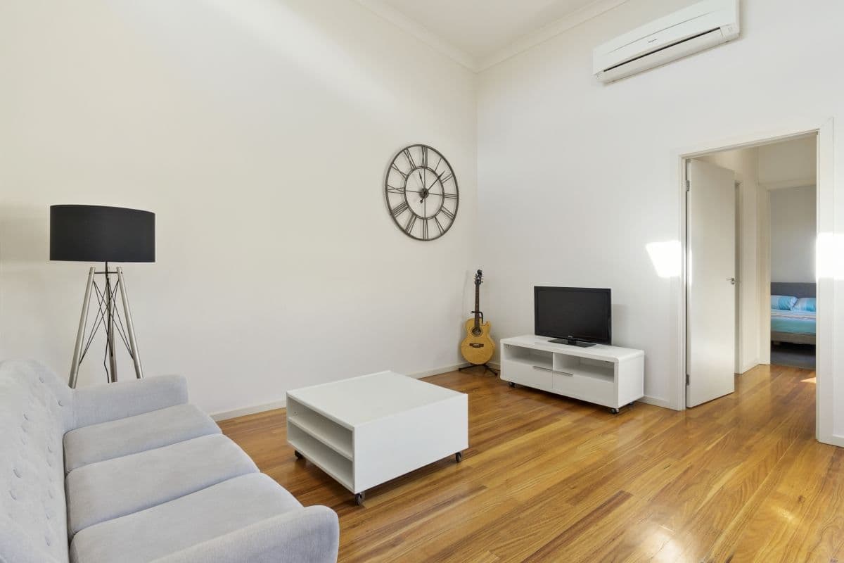 35 Cheddar Road, Reservoir VIC 3073, Reservoir - Thumbnail 2