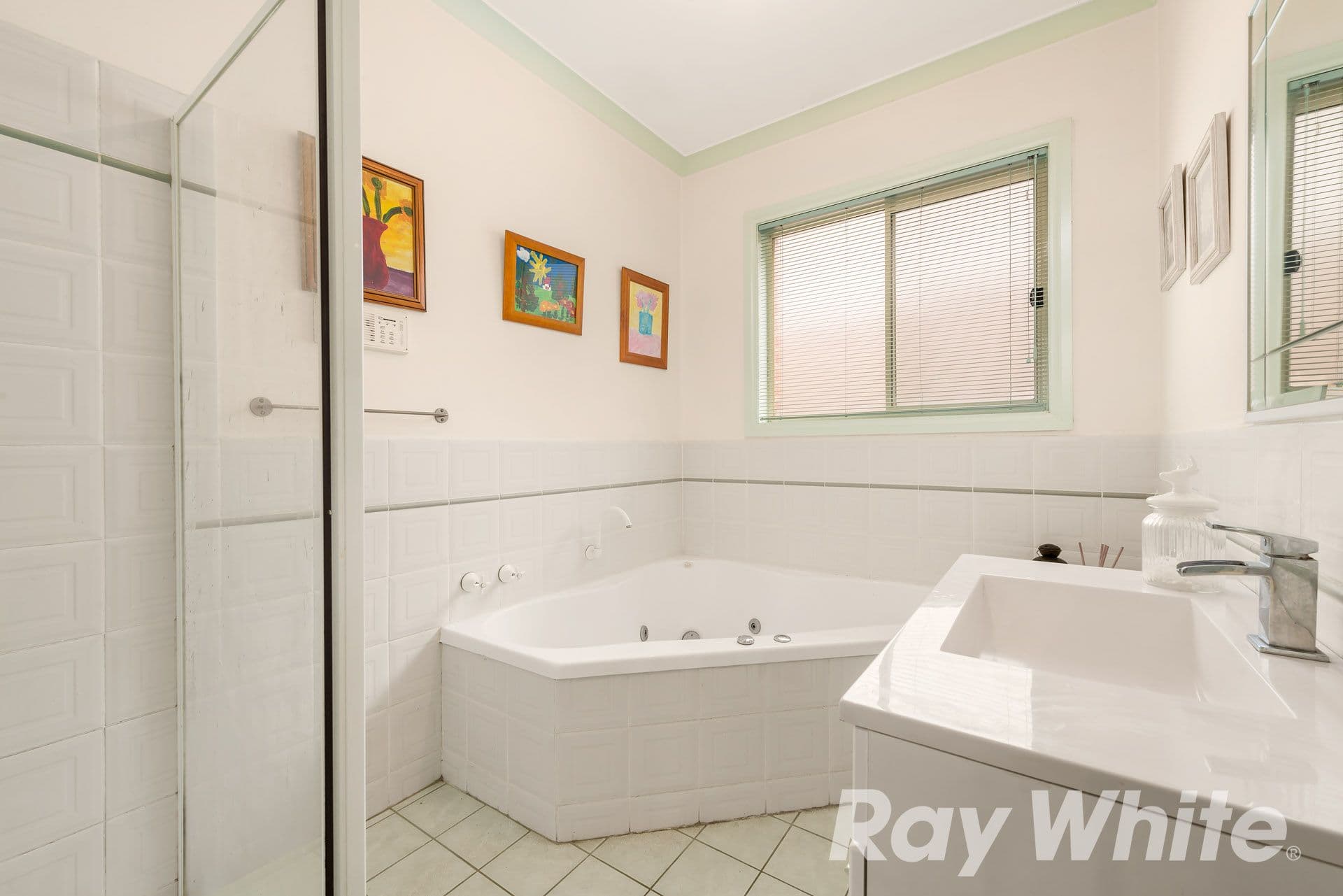 4 Stockdale Way, Mill Park VIC 3082, Mill Park - Thumbnail 7