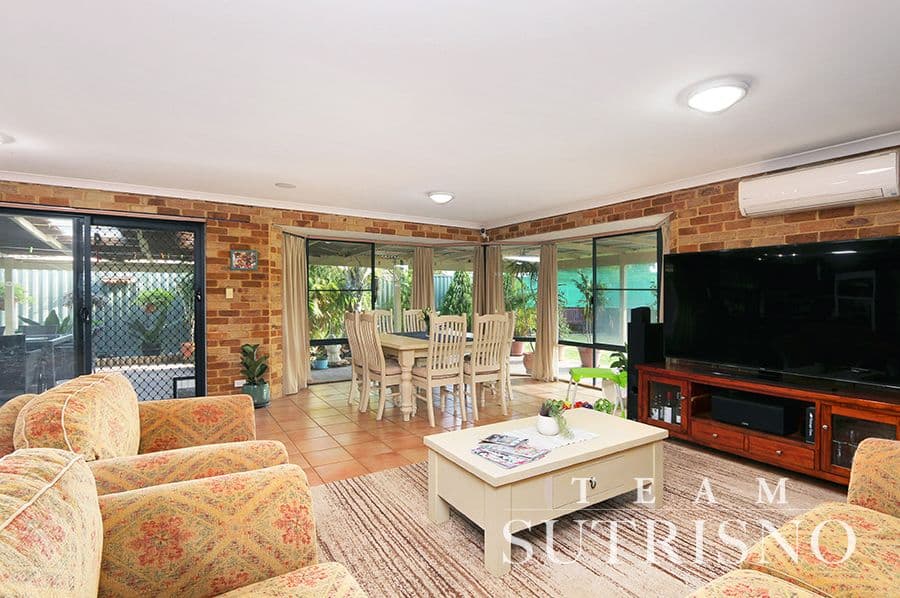 15 Shoalhaven Rise, Success WA 6164, Success - Thumbnail 2