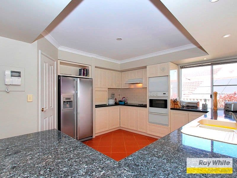 5 Hermite Rise, SORRENTO WA 6020, Sorrento - Thumbnail 4