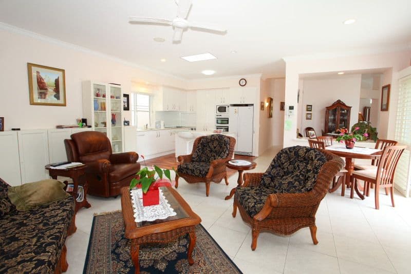 6 Kuranda Drive, ROBINA QLD 4226, Robina - Thumbnail 4
