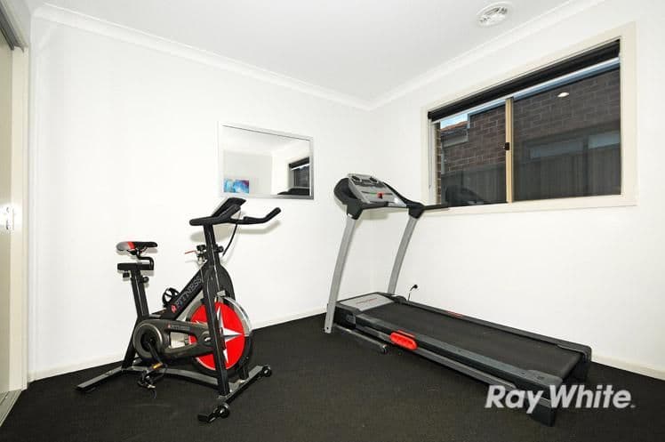 8 Hestia Avenue, Cranbourne West VIC 3977, Cranbourne West - Thumbnail 5