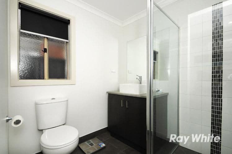 8 Hestia Avenue, Cranbourne West VIC 3977, Cranbourne West - Thumbnail 7