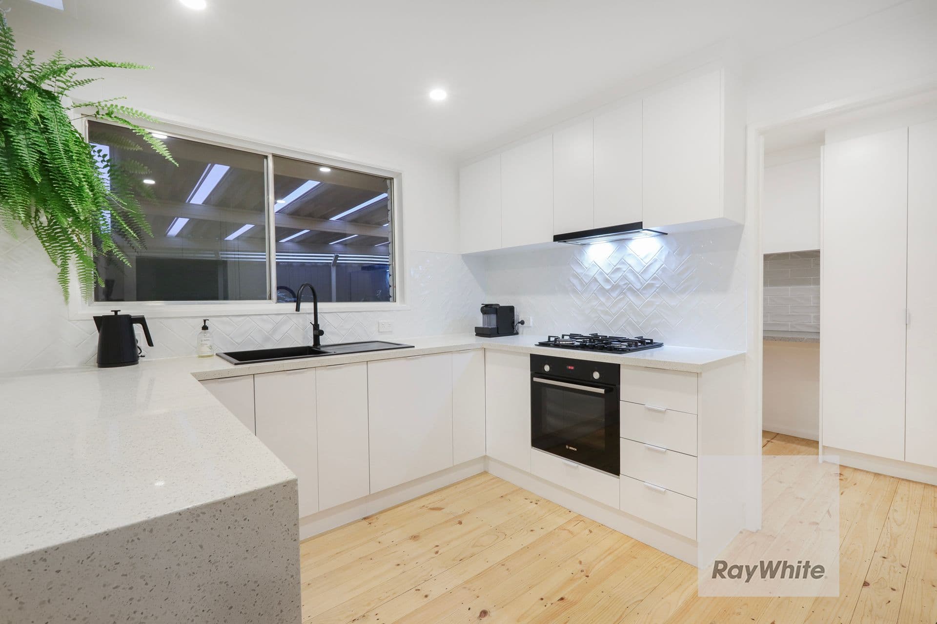 61 North Circular Road, Gladstone Park VIC 3043, Gladstone Park - Thumbnail 8