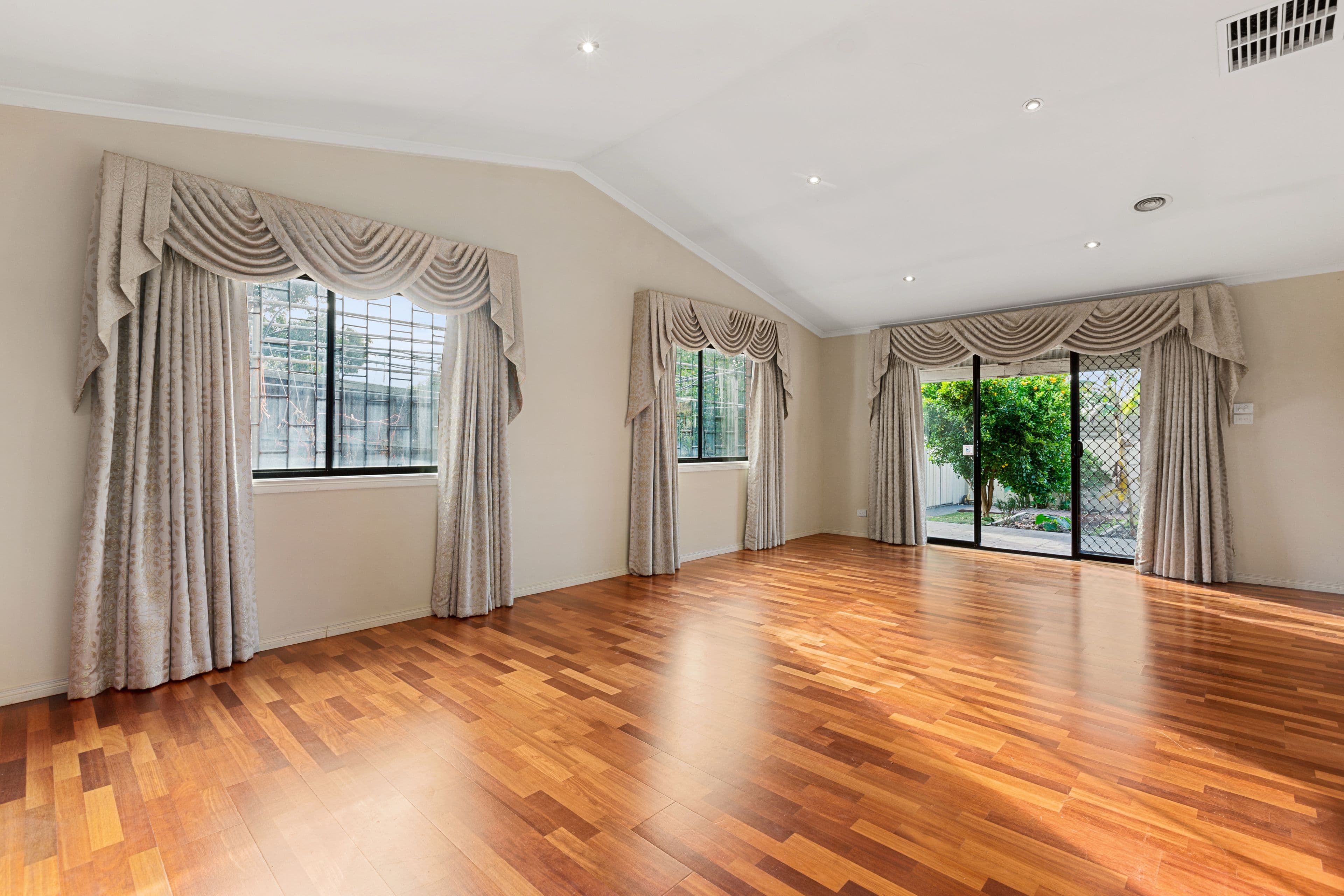 7 Chardonnay Drive, Skye VIC 3977, Skye - Thumbnail 5