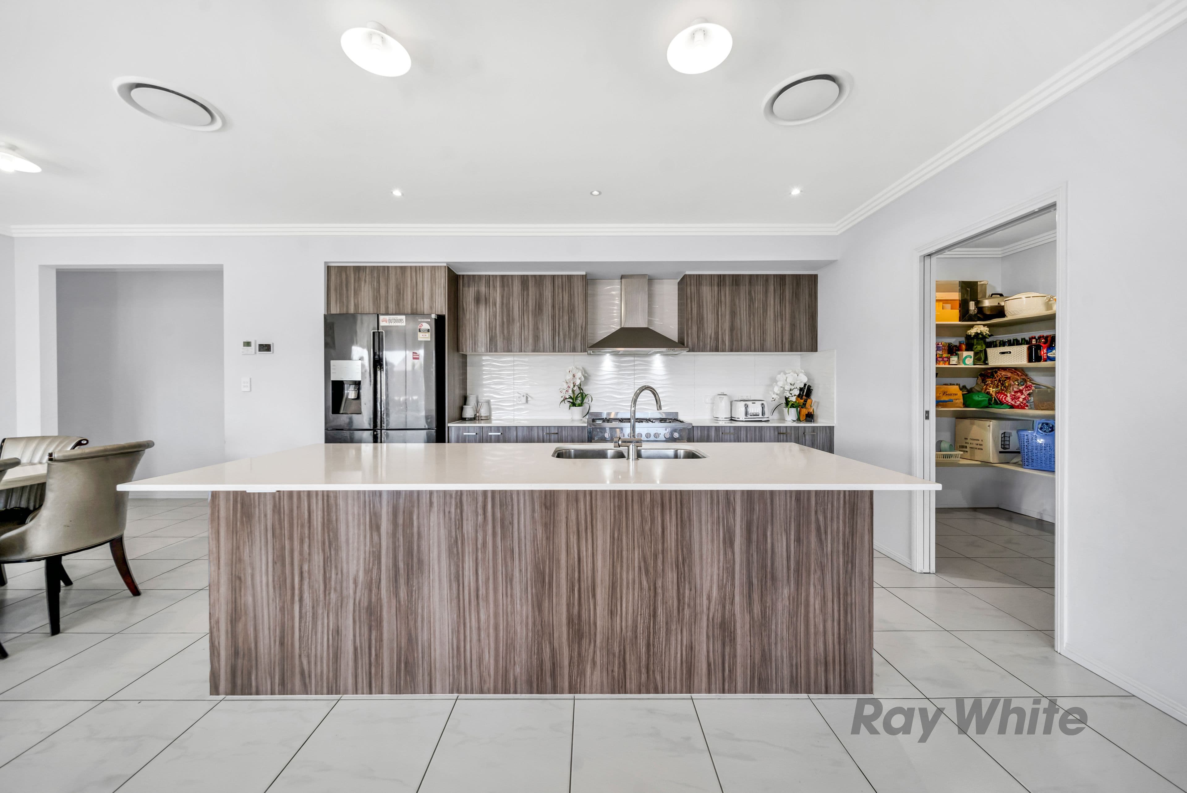 1 Fleming Street, Logan Reserve QLD 4133, Logan Reserve - Thumbnail 2