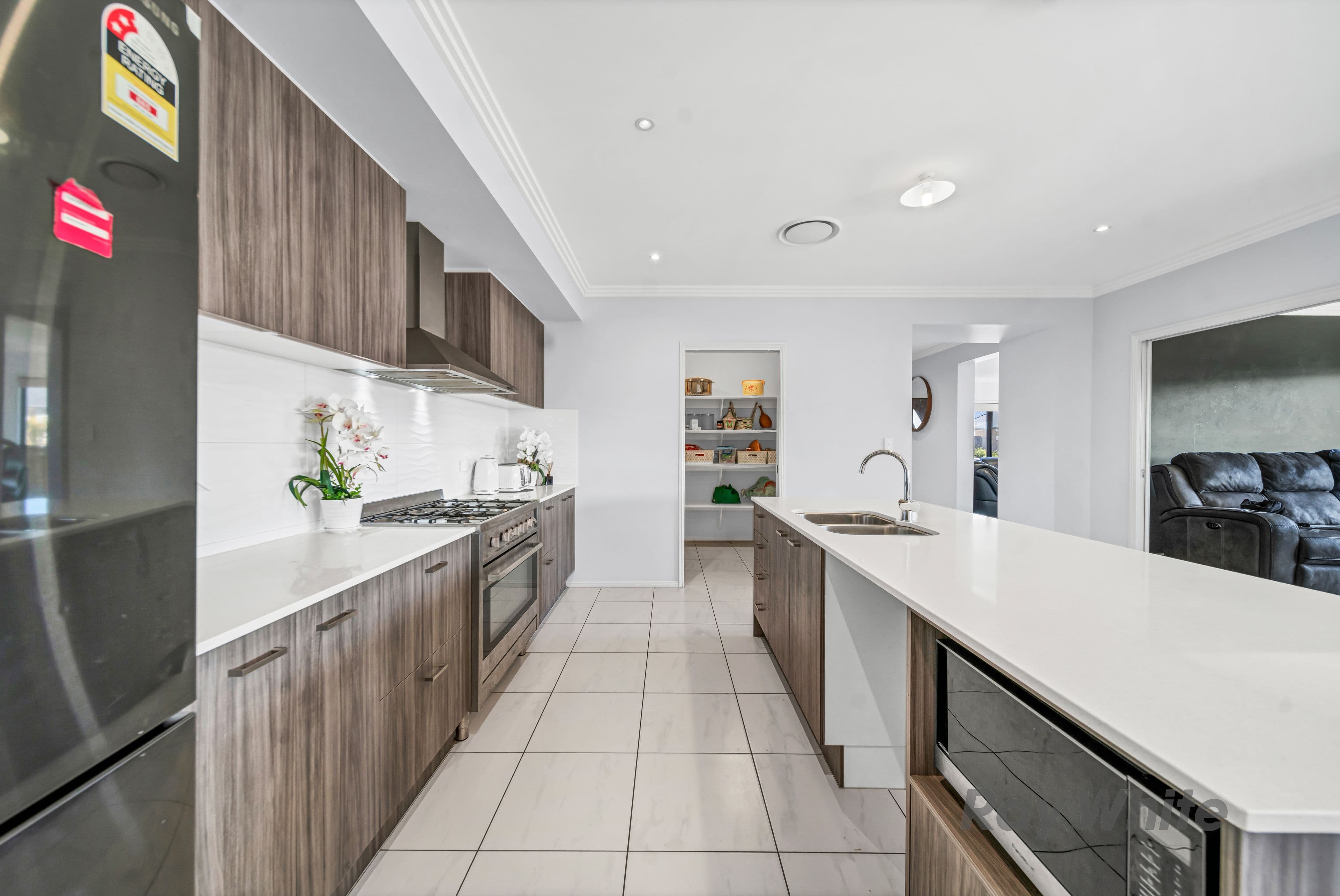 1 Fleming Street, Logan Reserve QLD 4133, Logan Reserve - Thumbnail 4