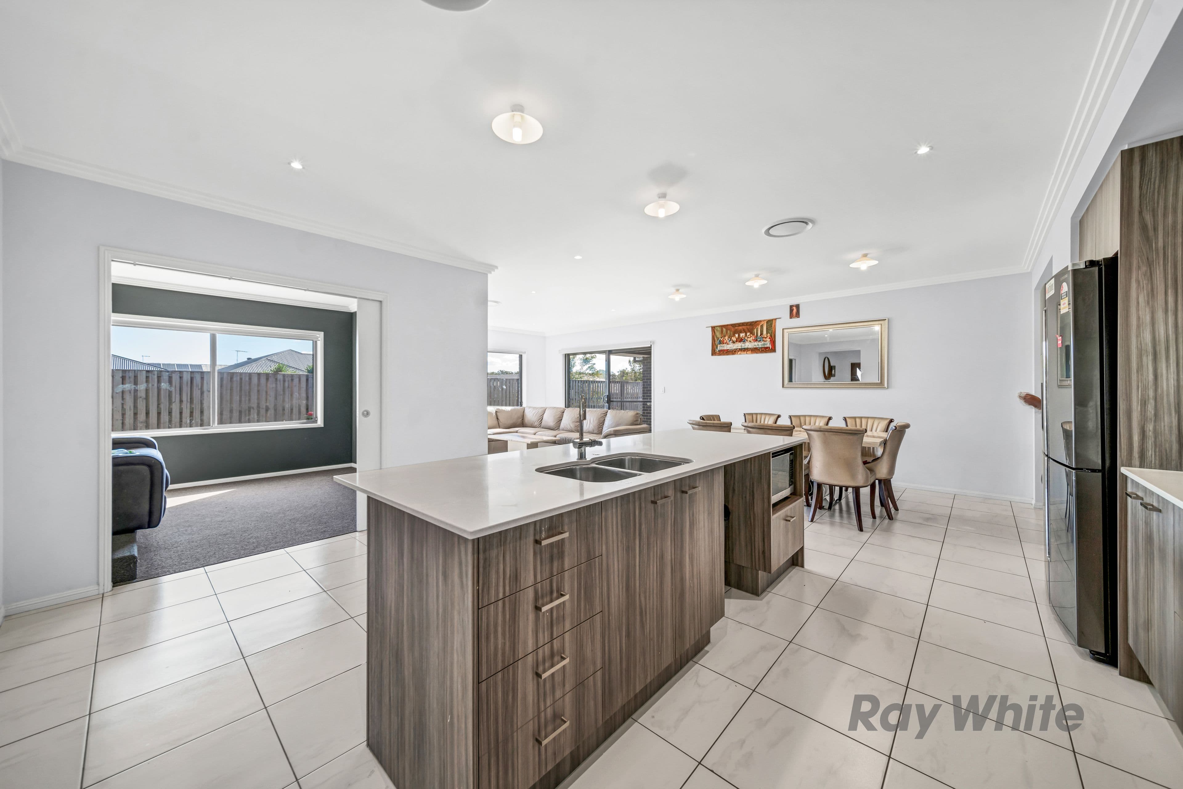 1 Fleming Street, Logan Reserve QLD 4133, Logan Reserve - Thumbnail 5