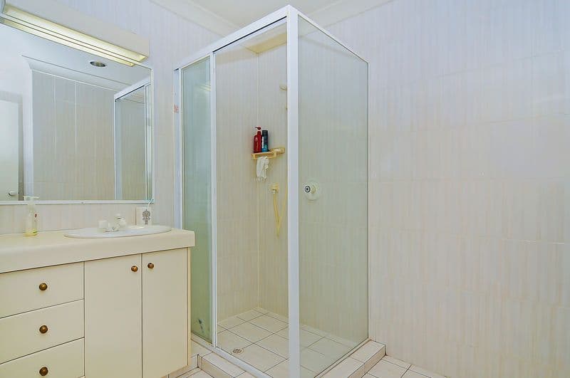 100 Morala Avenue "Oasis Villas", RUNAWAY BAY QLD 4216, Runaway Bay - Thumbnail 7