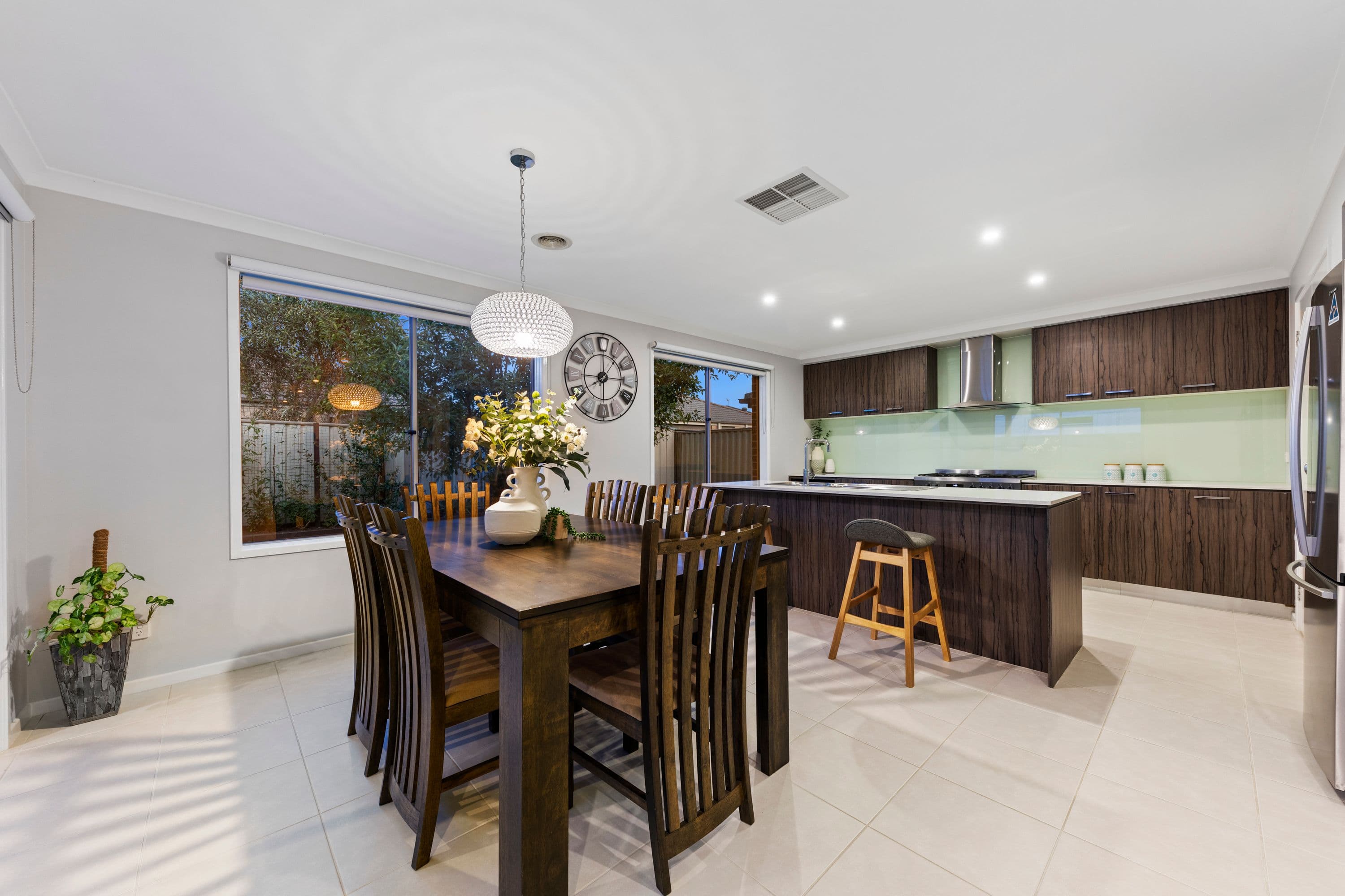 18 Farmdale Road, Pakenham VIC 3810, Pakenham - Thumbnail 4