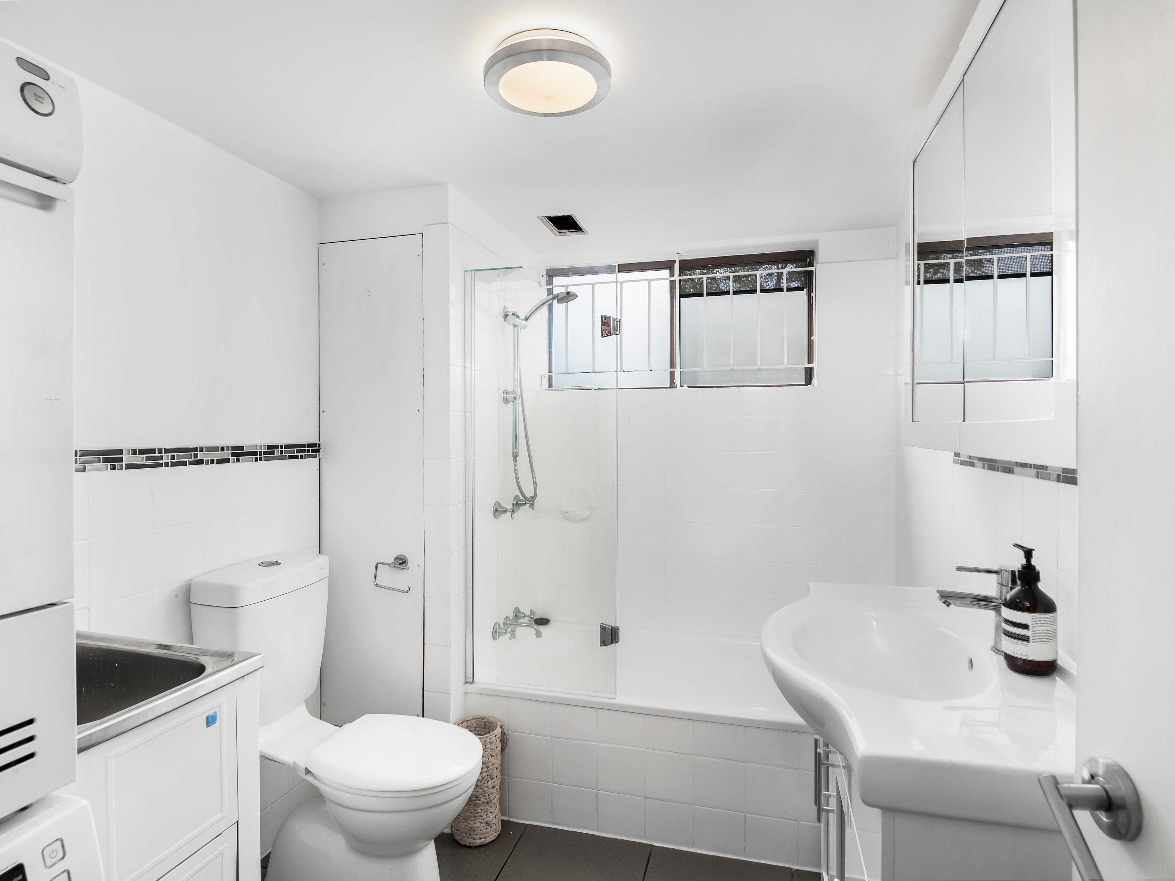 57 Dunellan Street, Greenslopes QLD 4120, Greenslopes - Thumbnail 7