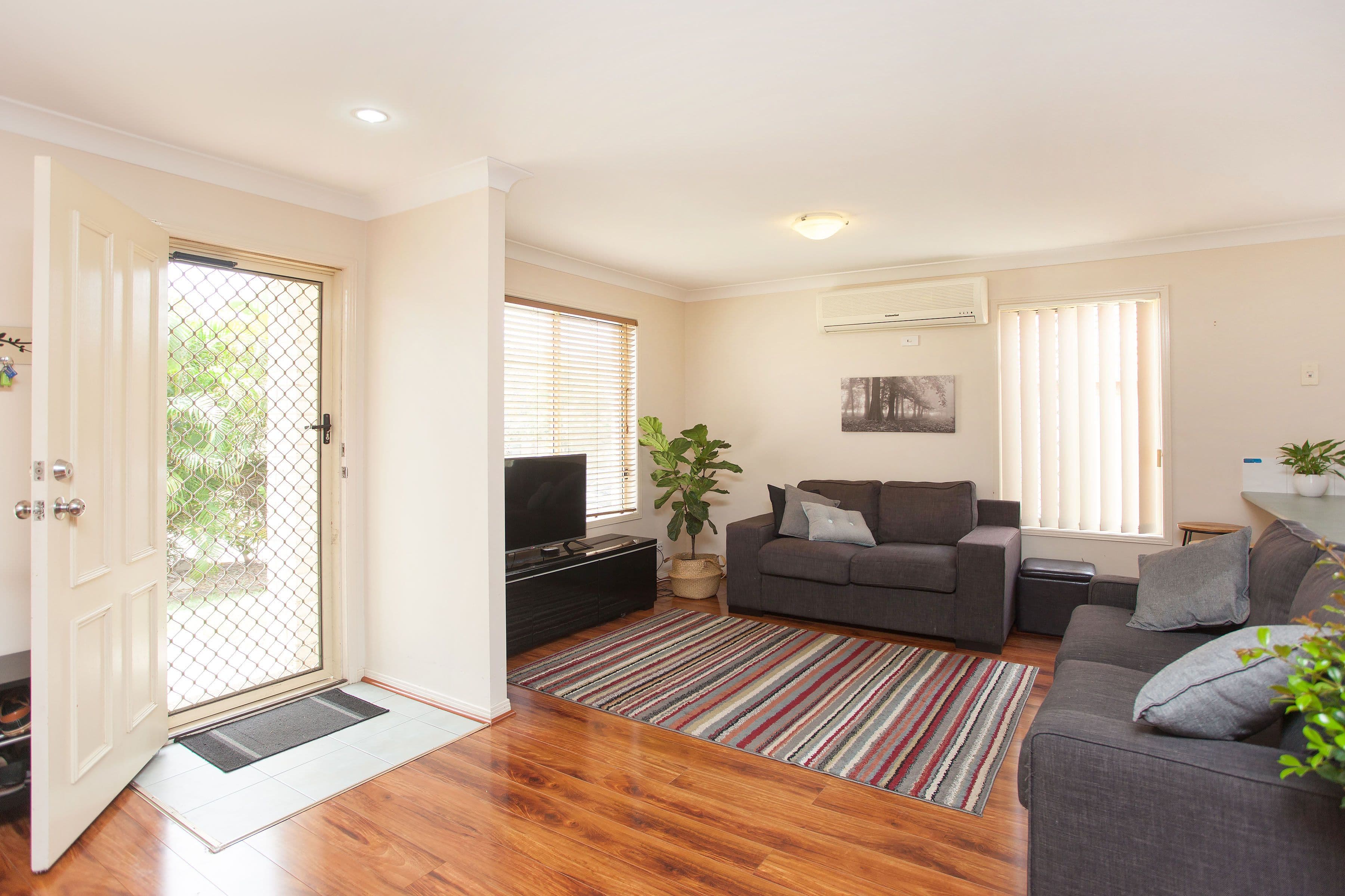 15 Madasin Close, Arundel QLD 4214, Arundel - Thumbnail 2
