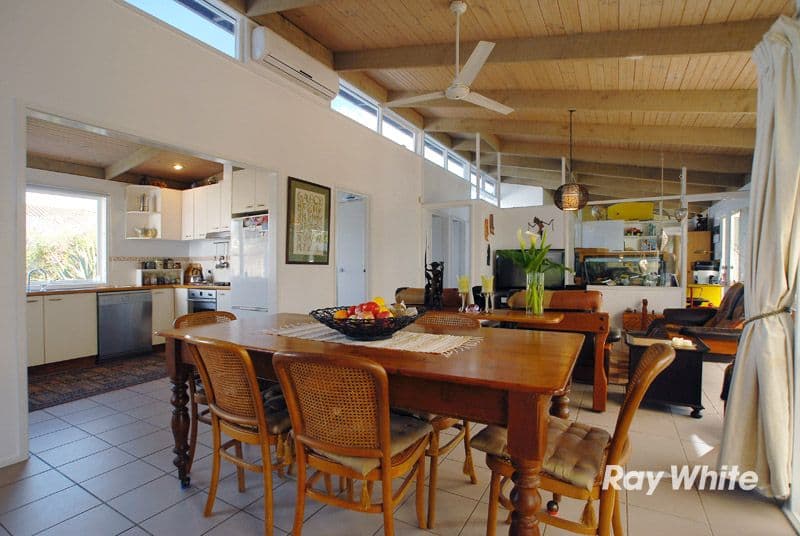 7 Melaleuca Crescent, LANGWARRIN VIC 3910, Langwarrin - Thumbnail 5