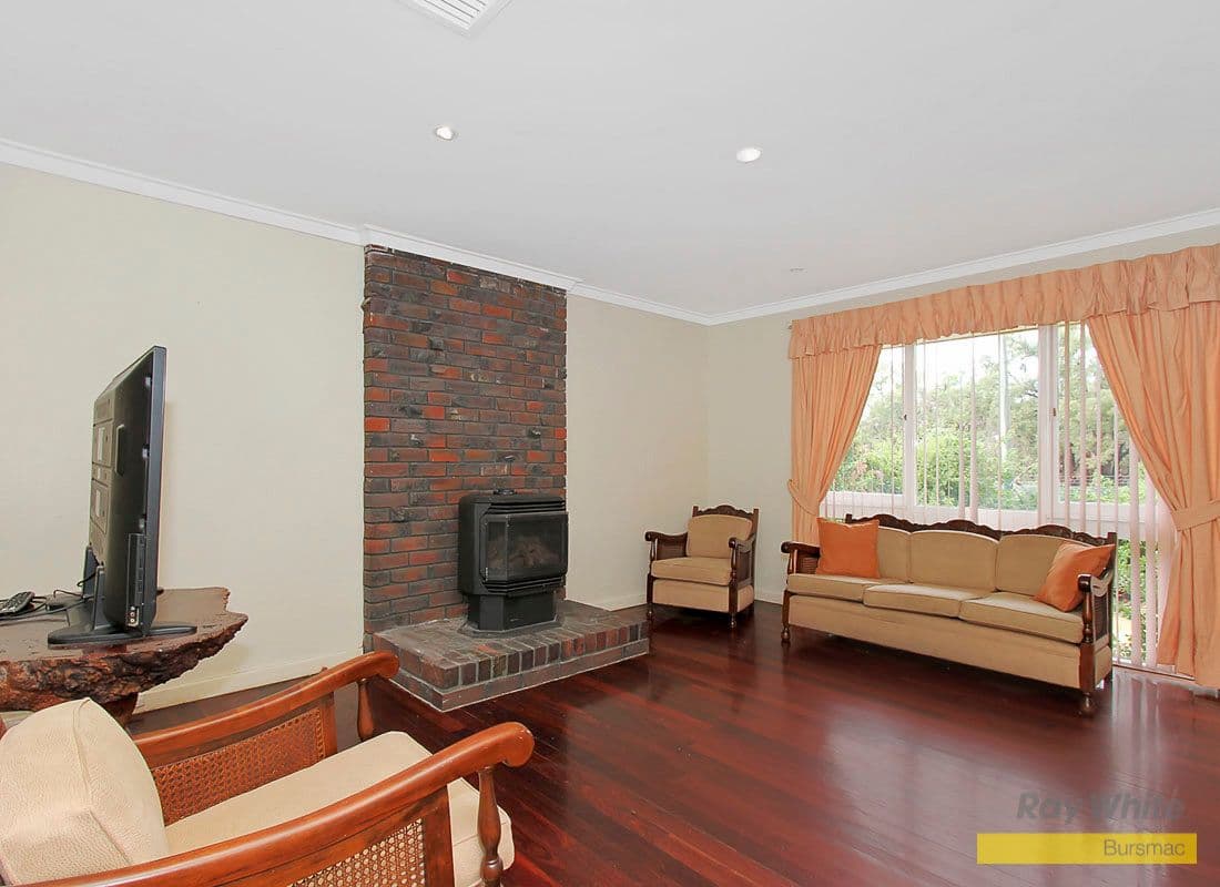22 Blissett Way, HAMERSLEY WA 6022, Hamersley - Thumbnail 2