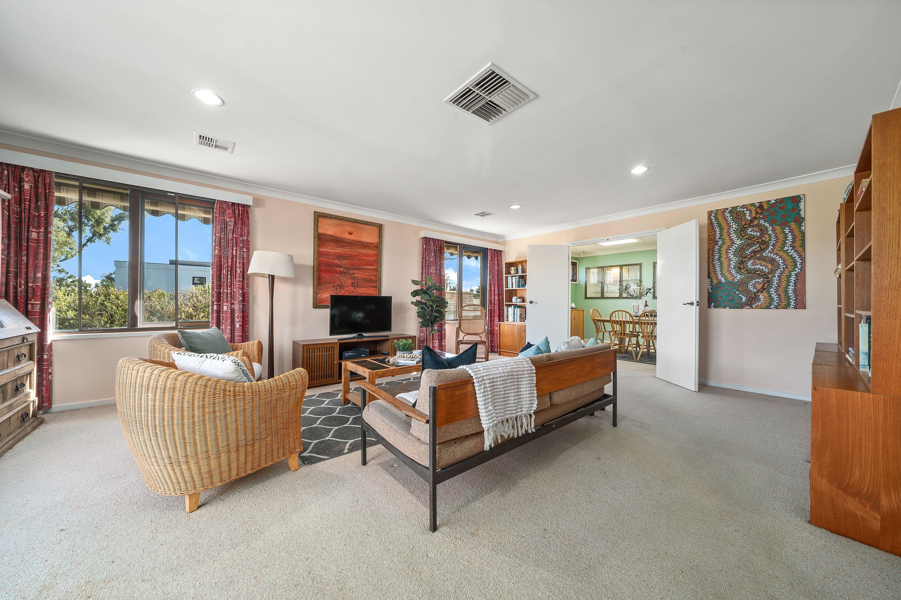13 Wagga Street, Farrer ACT 2607, Farrer - Thumbnail 2