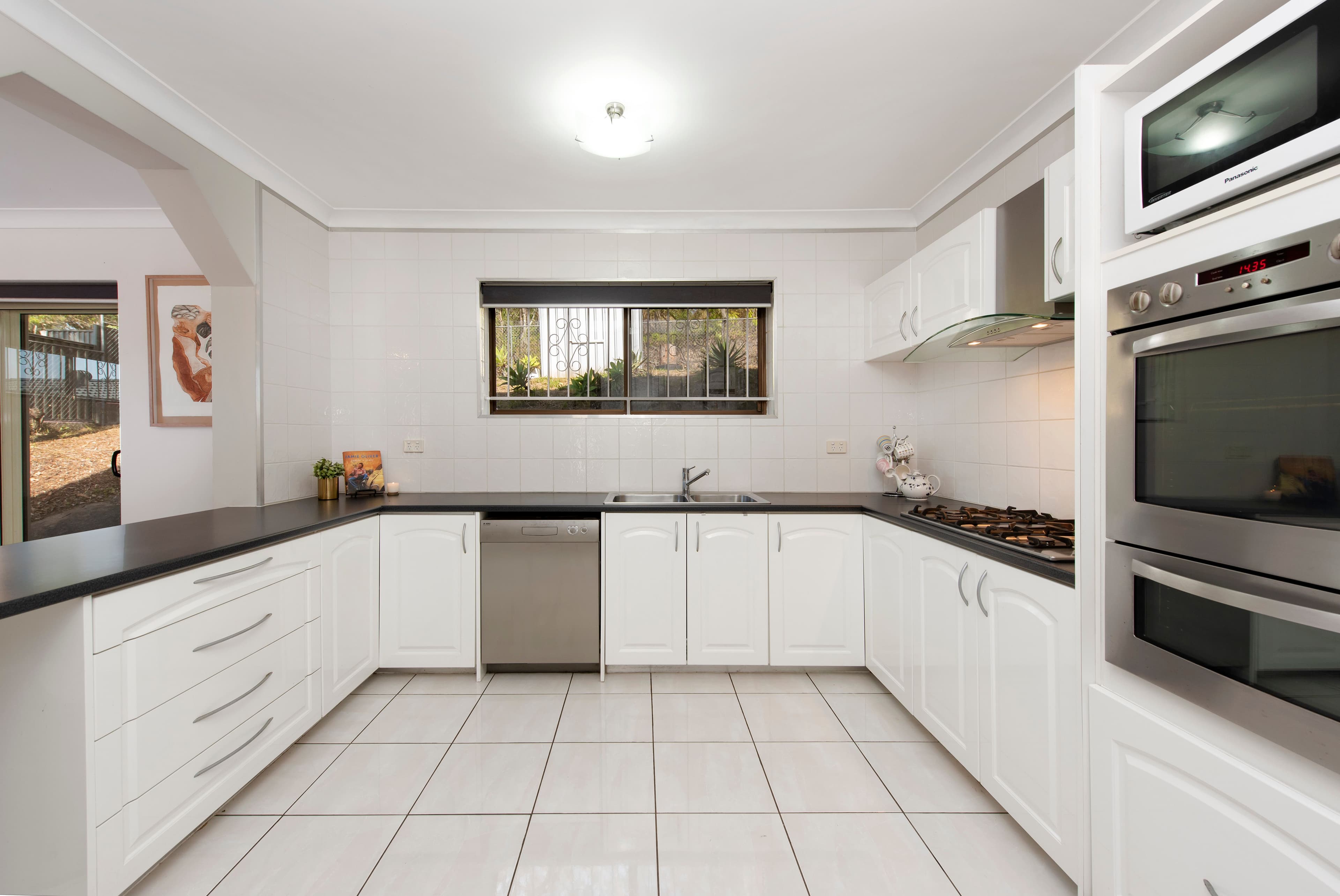 21 Hillock Street, Coorparoo QLD 4151, Coorparoo - Thumbnail 3