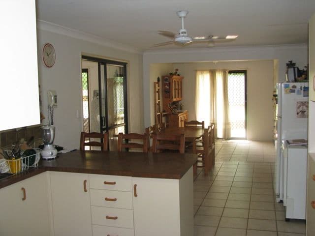 37 Belrose Avenue, PETRIE QLD 4502, Petrie - Thumbnail 3