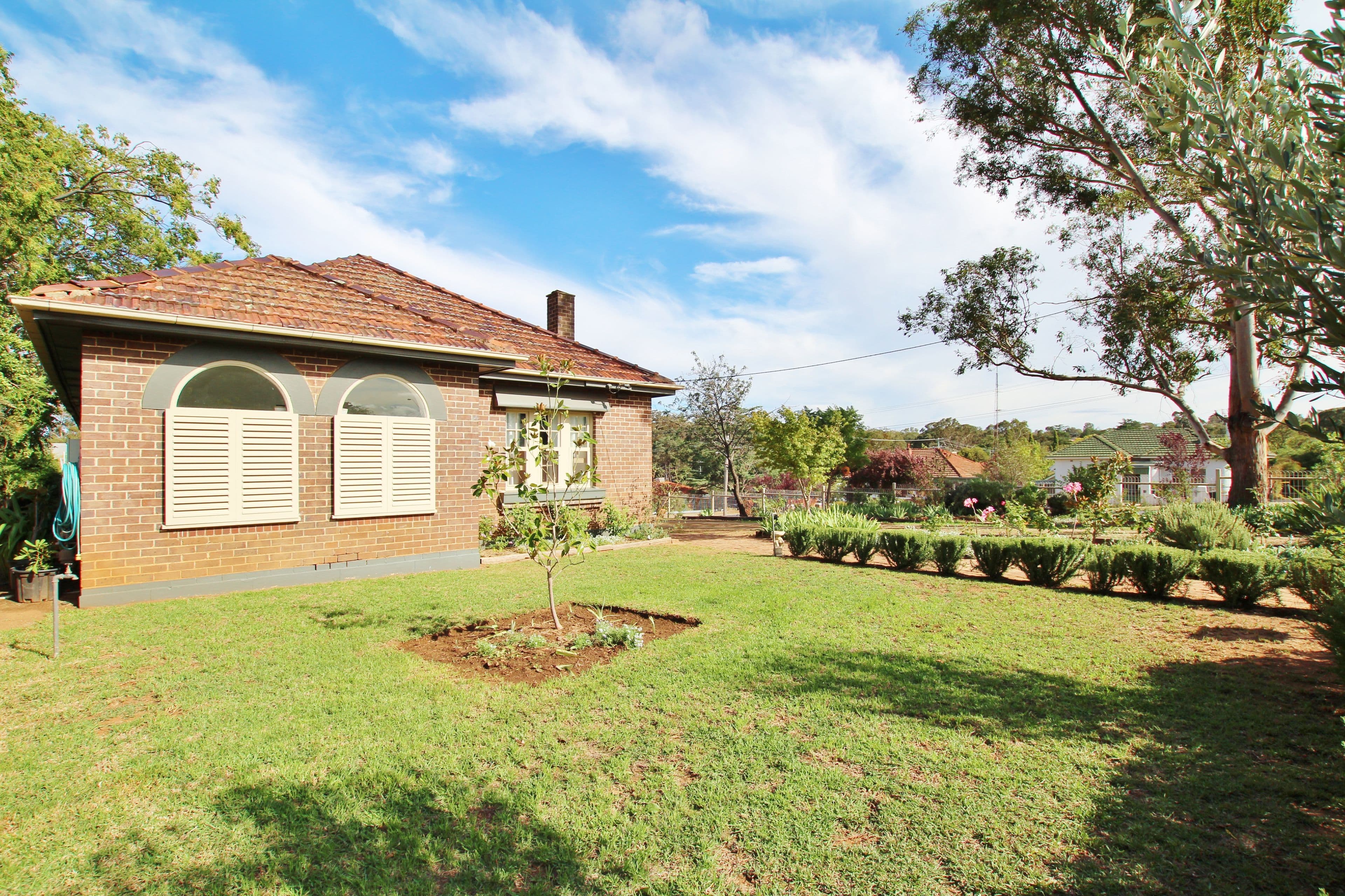 1 Lynch Street, Young NSW 2594, Young - Thumbnail 2