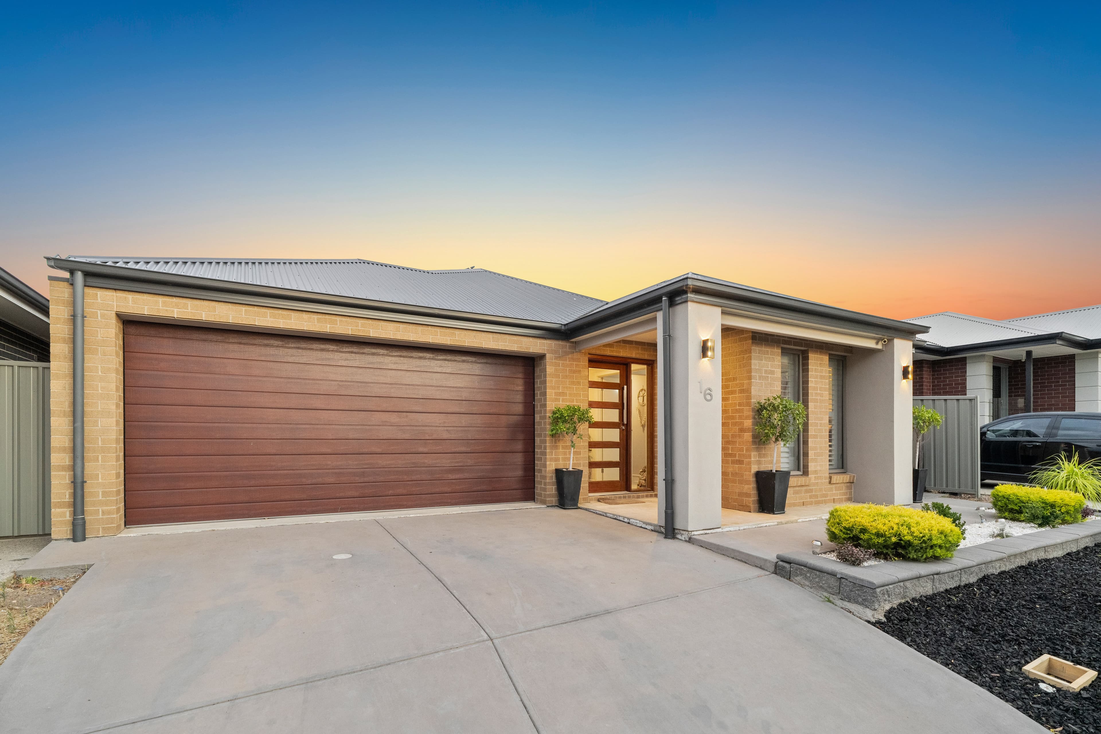 16 Oliphant Road, Seaford Heights SA 5169, Seaford Heights - Thumbnail 2