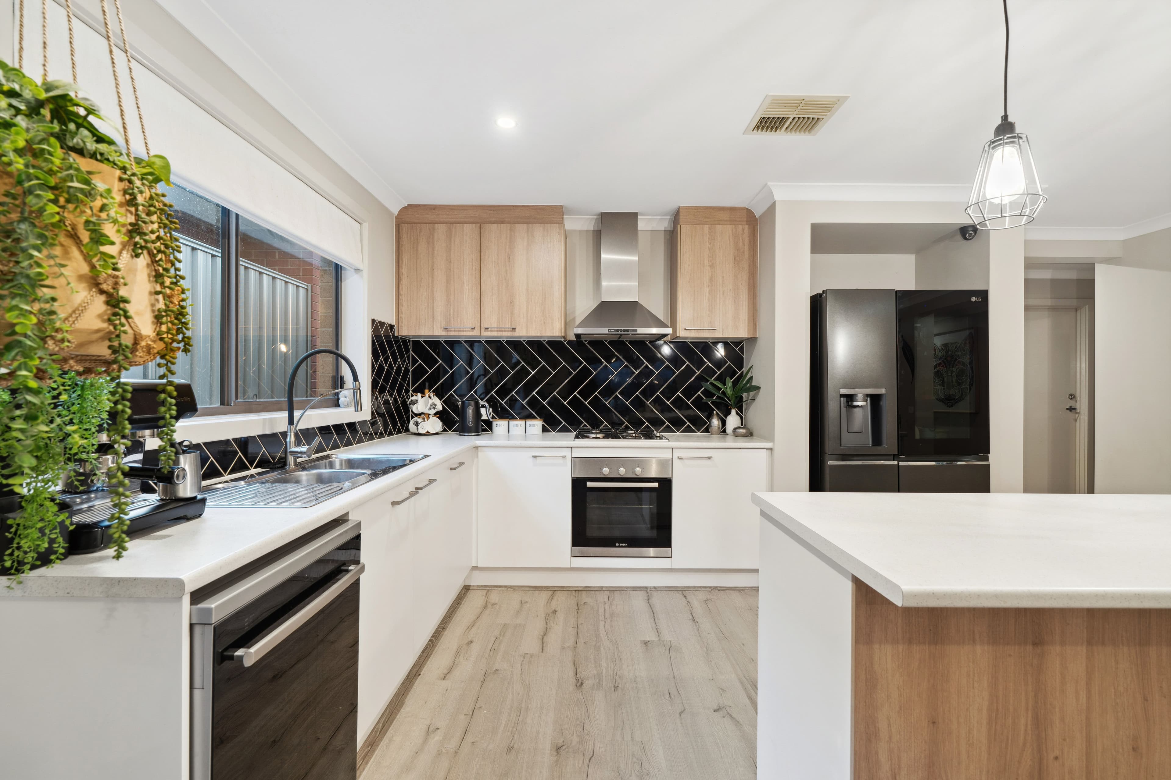 16 Oliphant Road, Seaford Heights SA 5169, Seaford Heights - Thumbnail 4