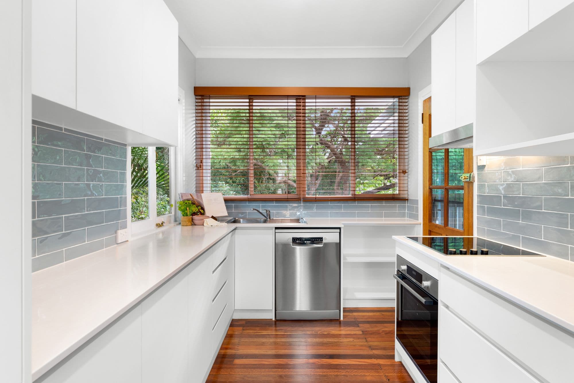 18 Coleman Street, Graceville QLD 4075, Graceville - Thumbnail 4