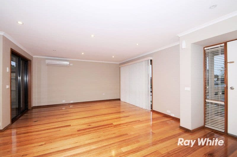 92 Monahans Road, CRANBOURNE VIC 3977, Cranbourne - Thumbnail 5