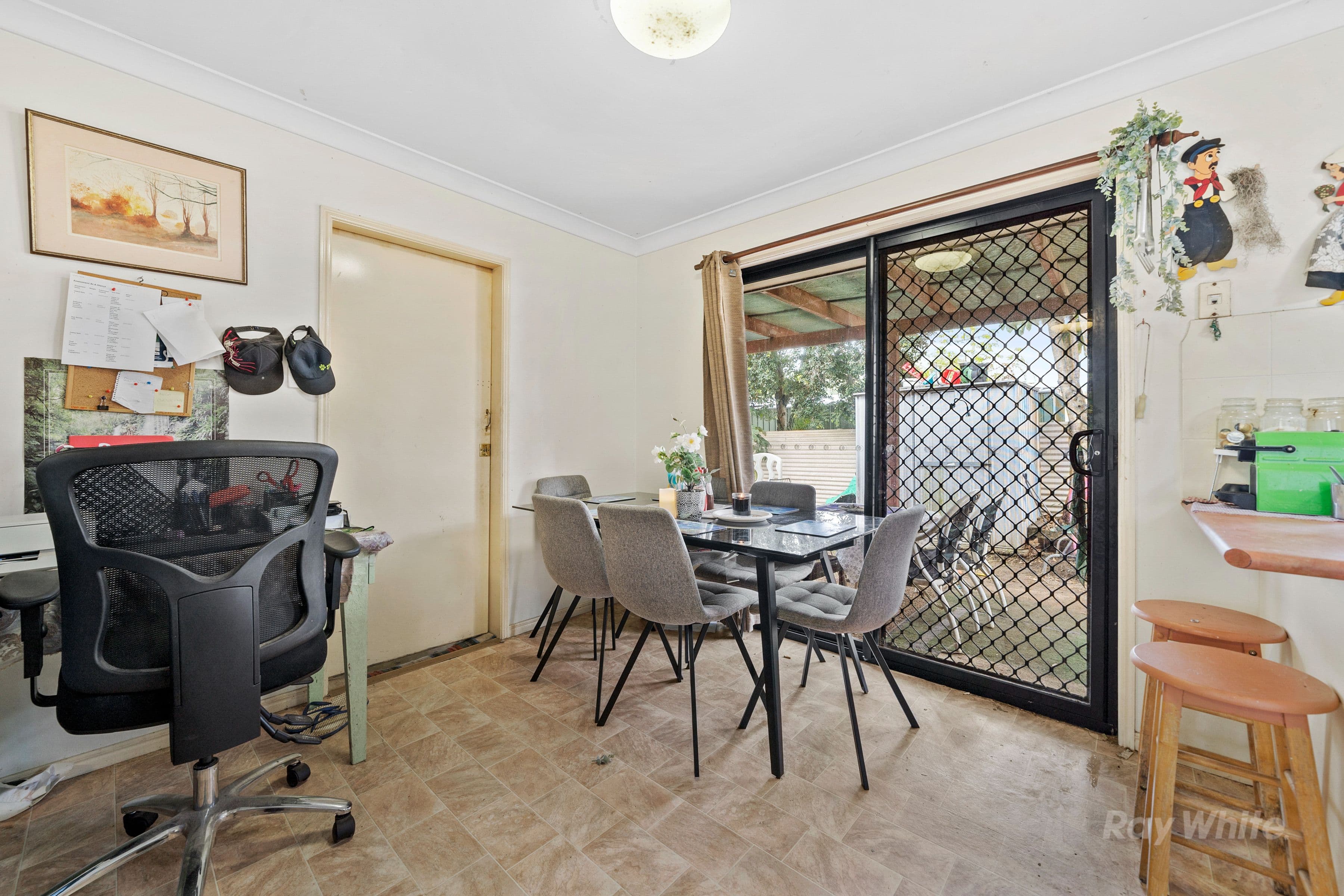 9 Garson Street, Eagleby QLD 4207, Eagleby - Thumbnail 5