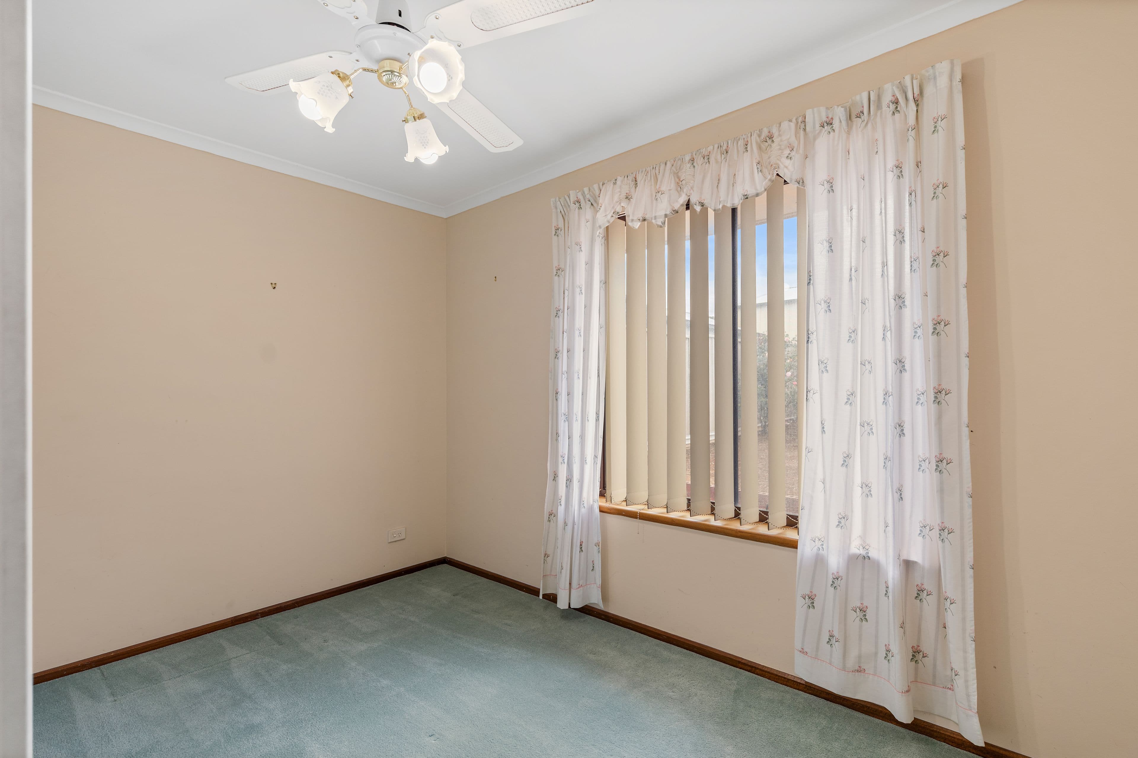 8 Cassinia Street, Craigmore SA 5114, Craigmore - Thumbnail 7