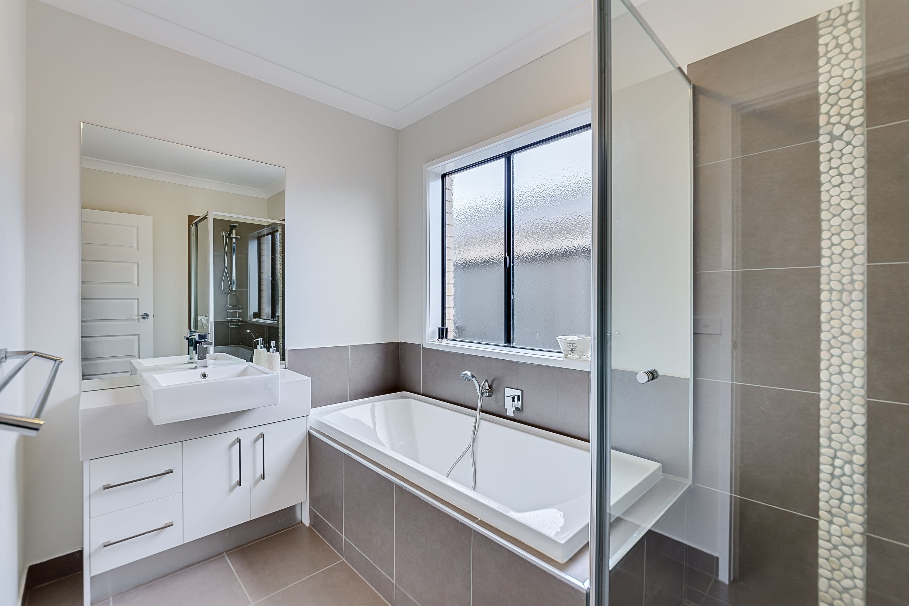 13 Eveline Street, Craigieburn VIC 3064, Craigieburn - Thumbnail 7