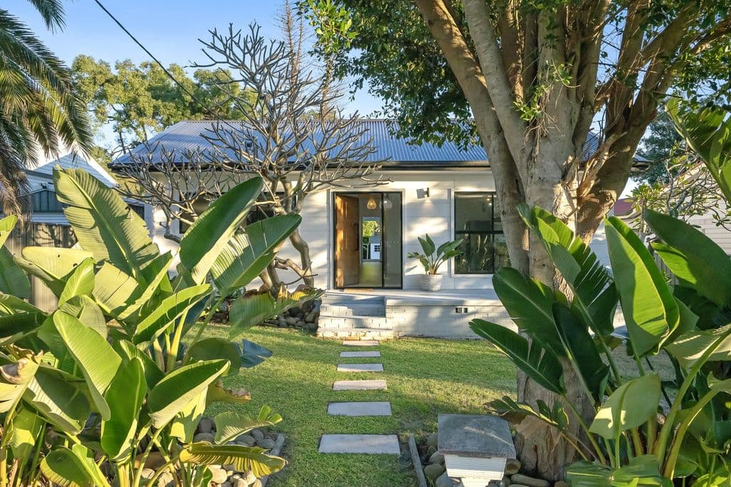 41 Shelly Beach Road, Shelly Beach - Image 1