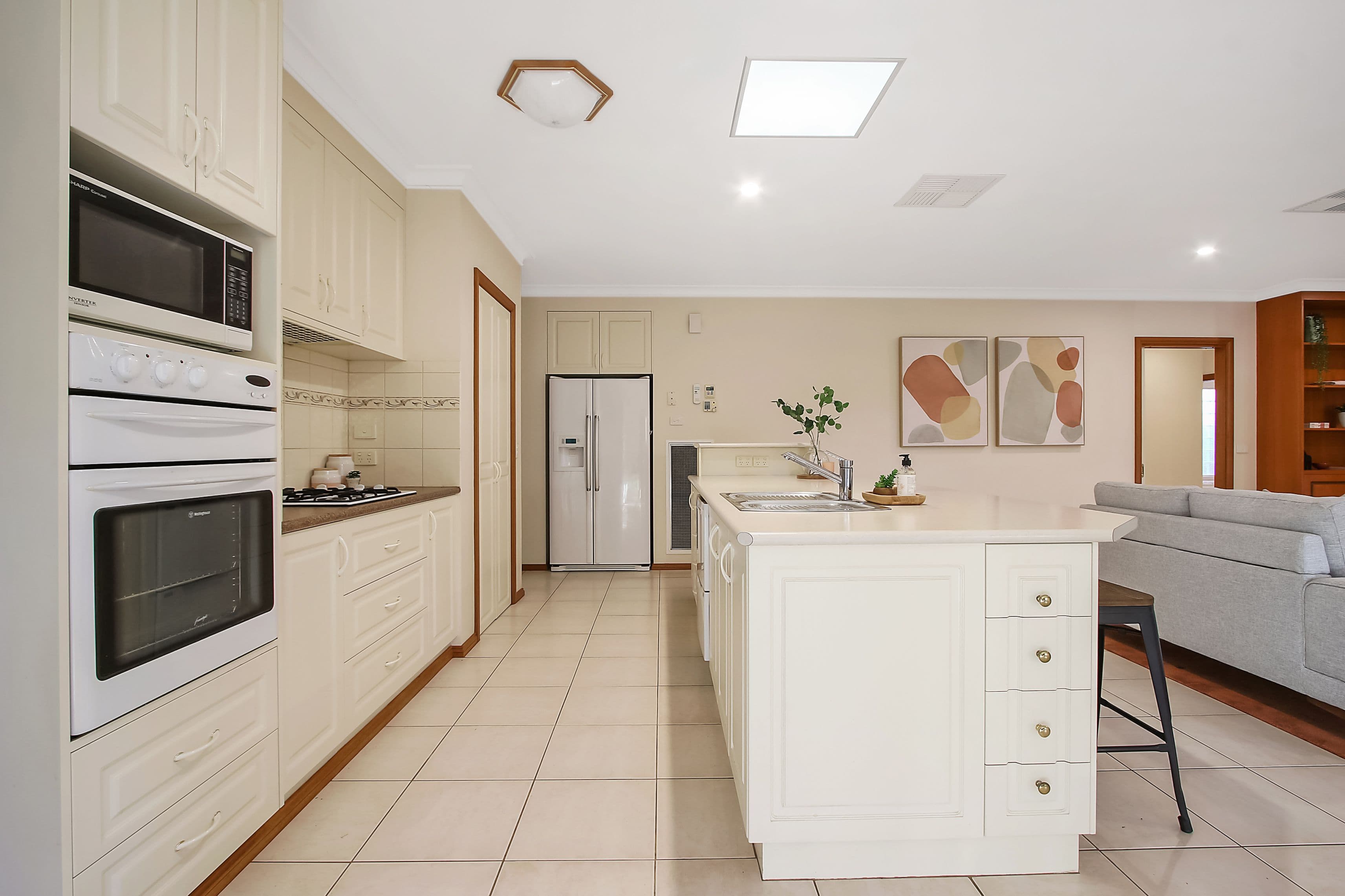 3 Cromer Fairway, West Wodonga VIC 3690, West Wodonga - Thumbnail 2