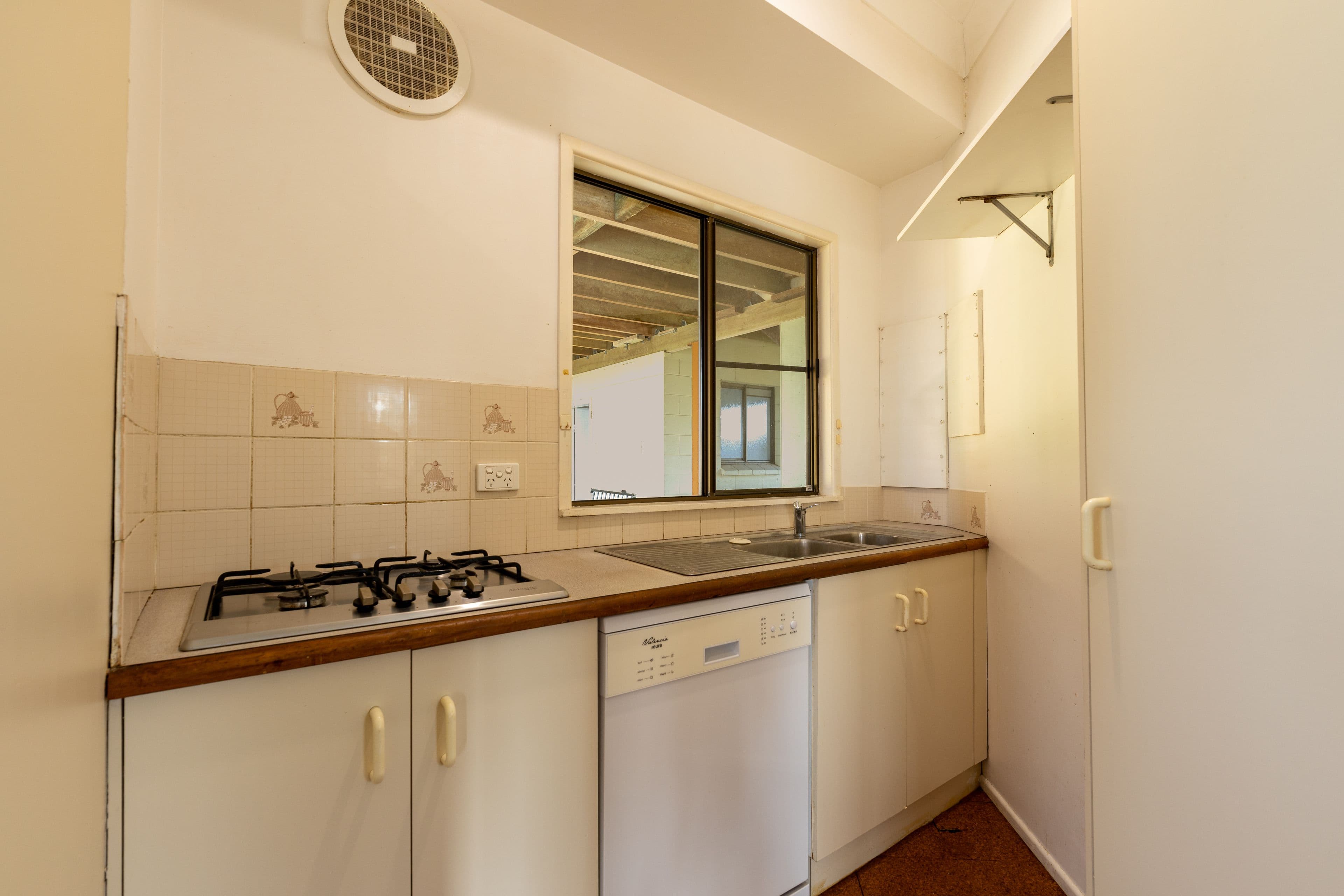 4 Woodwark Crescent, Cannonvale QLD 4802, Cannonvale - Thumbnail 6
