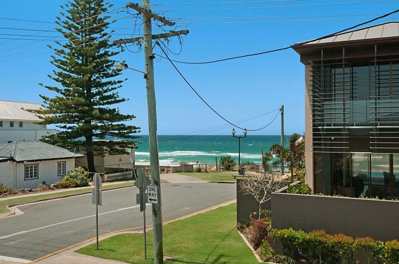 74 Hedges Avenue, MERMAID BEACH QLD 4218, Mermaid Beach - Image 1