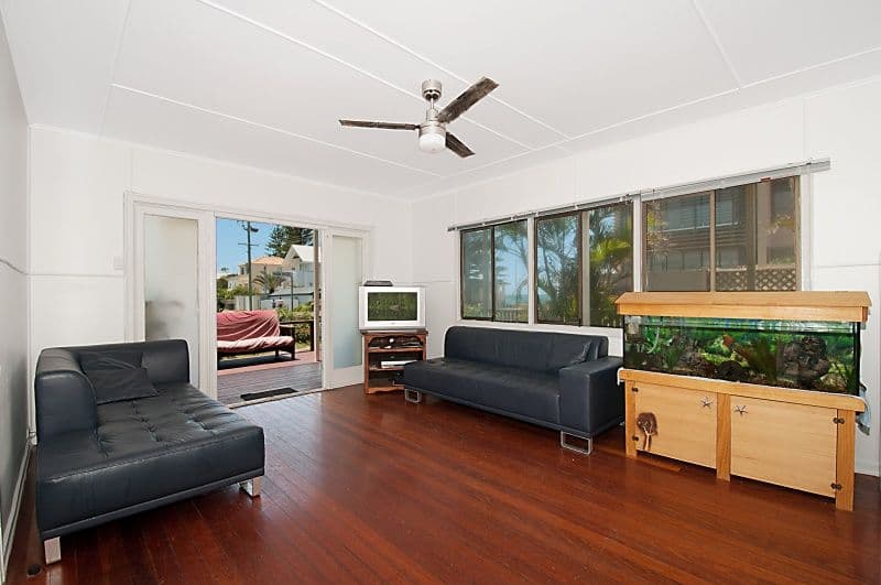 74 Hedges Avenue, MERMAID BEACH QLD 4218, Mermaid Beach - Thumbnail 2