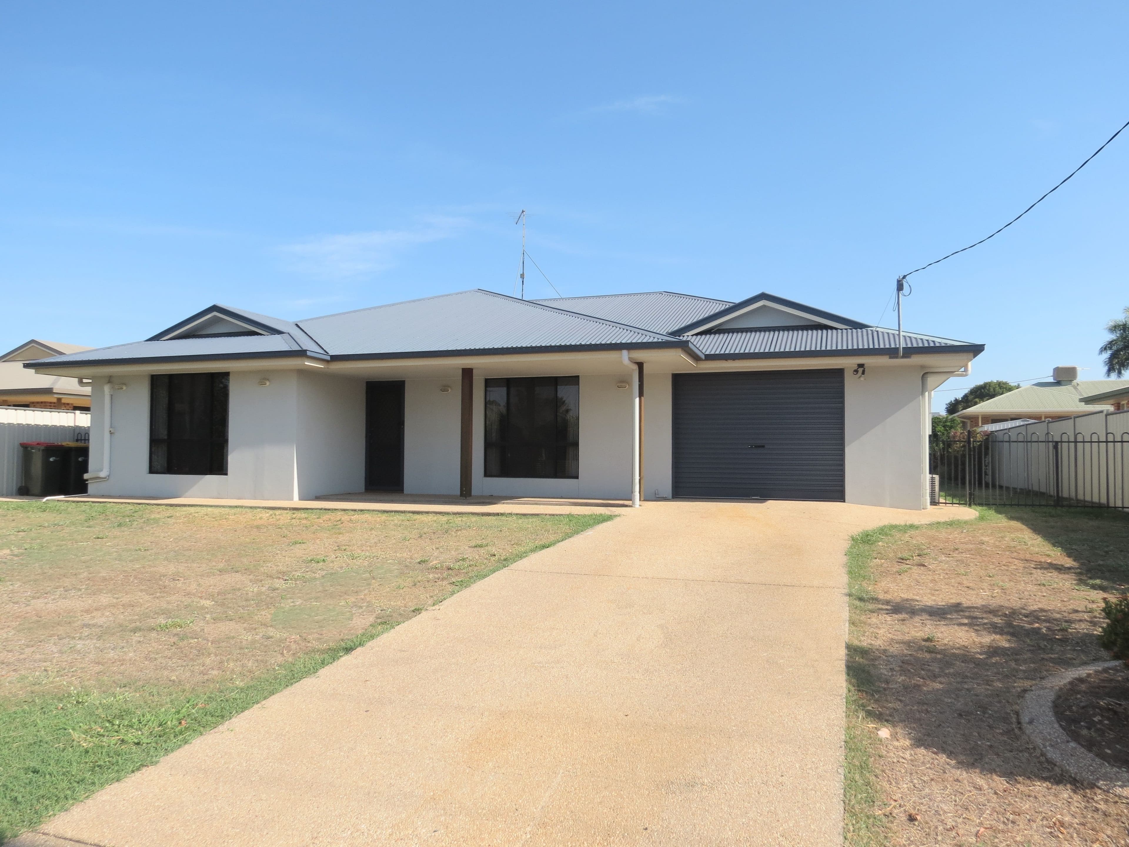 21 Crinum Crescent, Emerald QLD 4720, Emerald - Image 1