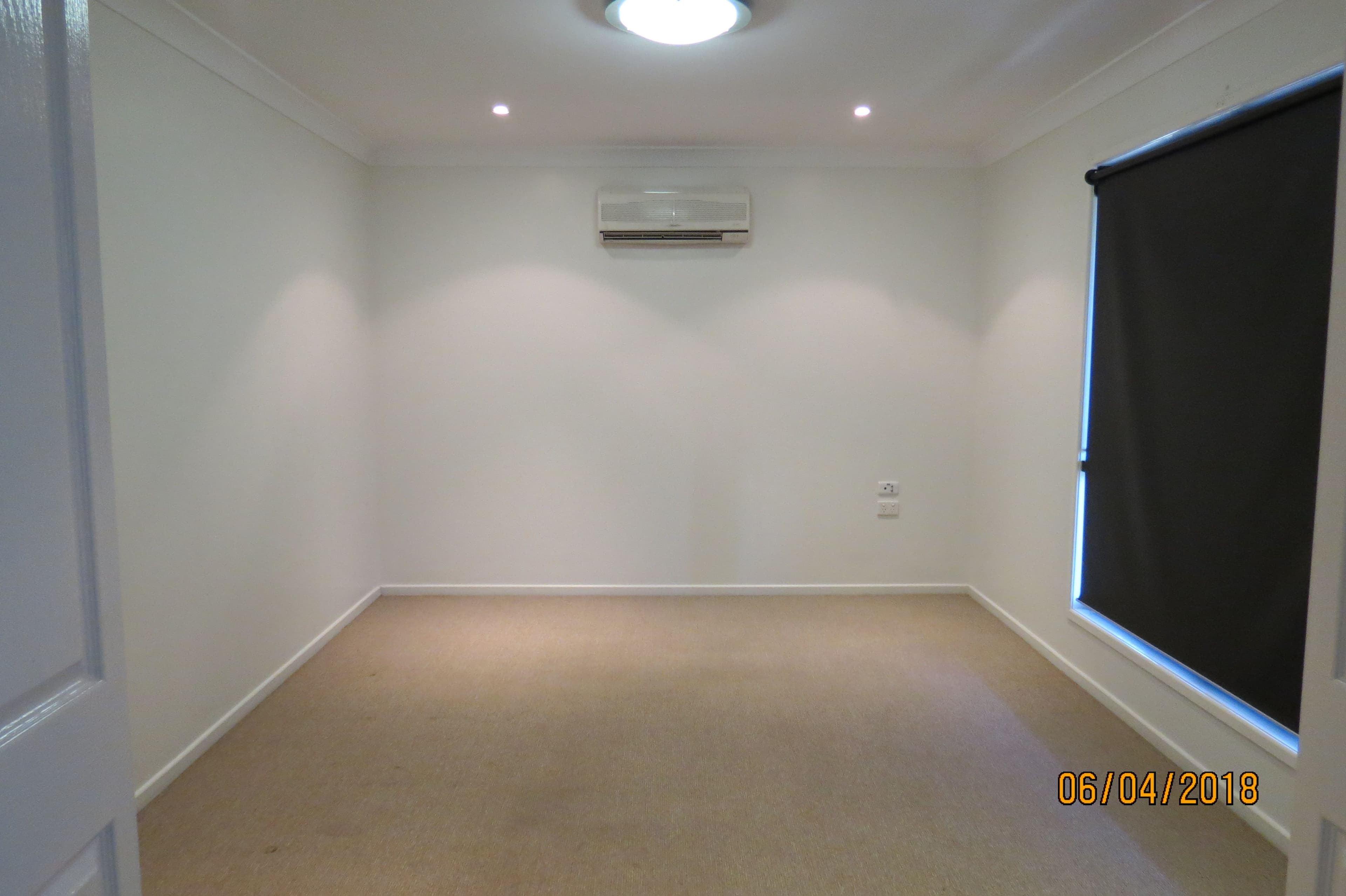 21 Crinum Crescent, Emerald QLD 4720, Emerald - Thumbnail 4