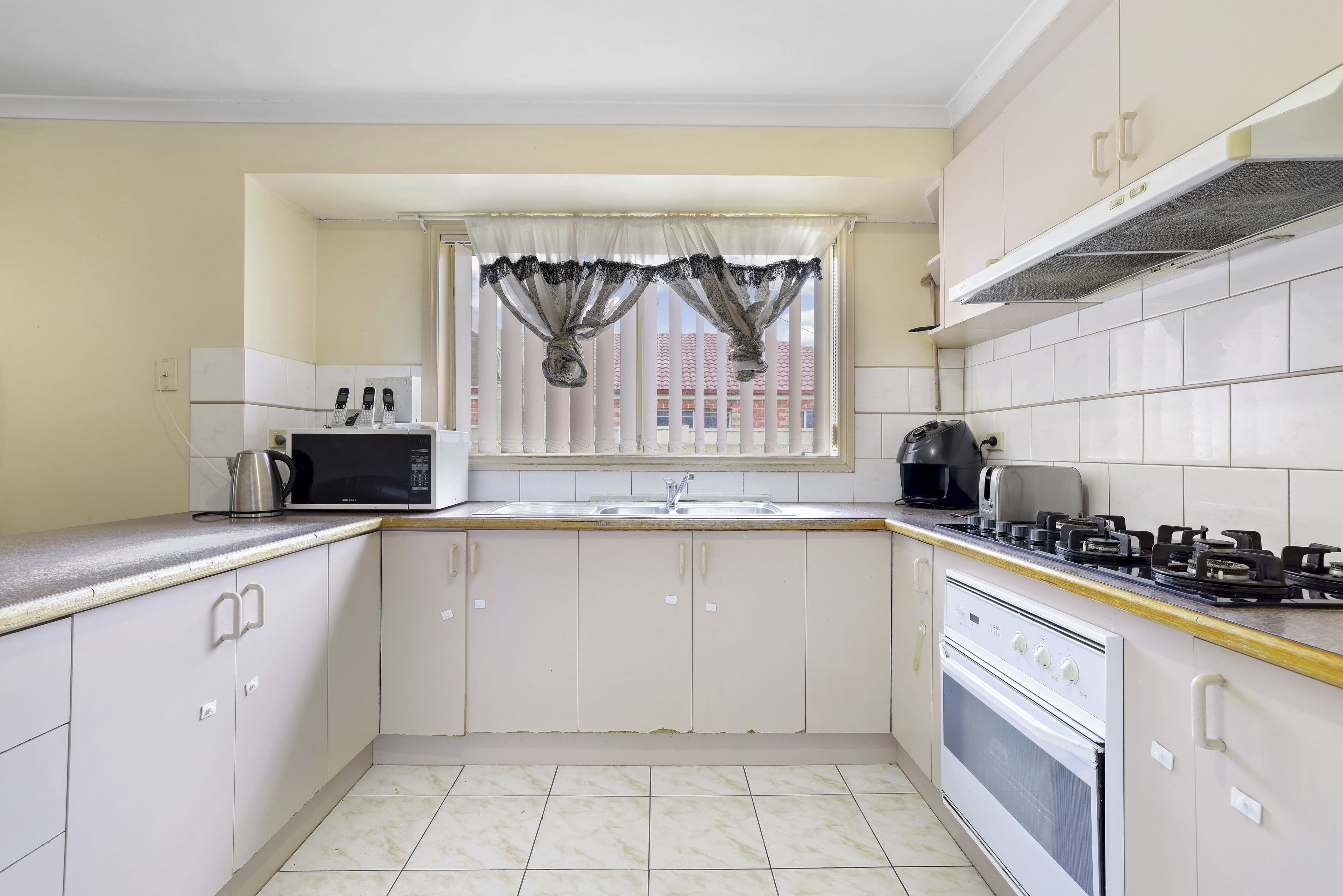 42 Brampton Circuit, Delahey VIC 3037, Delahey - Thumbnail 2
