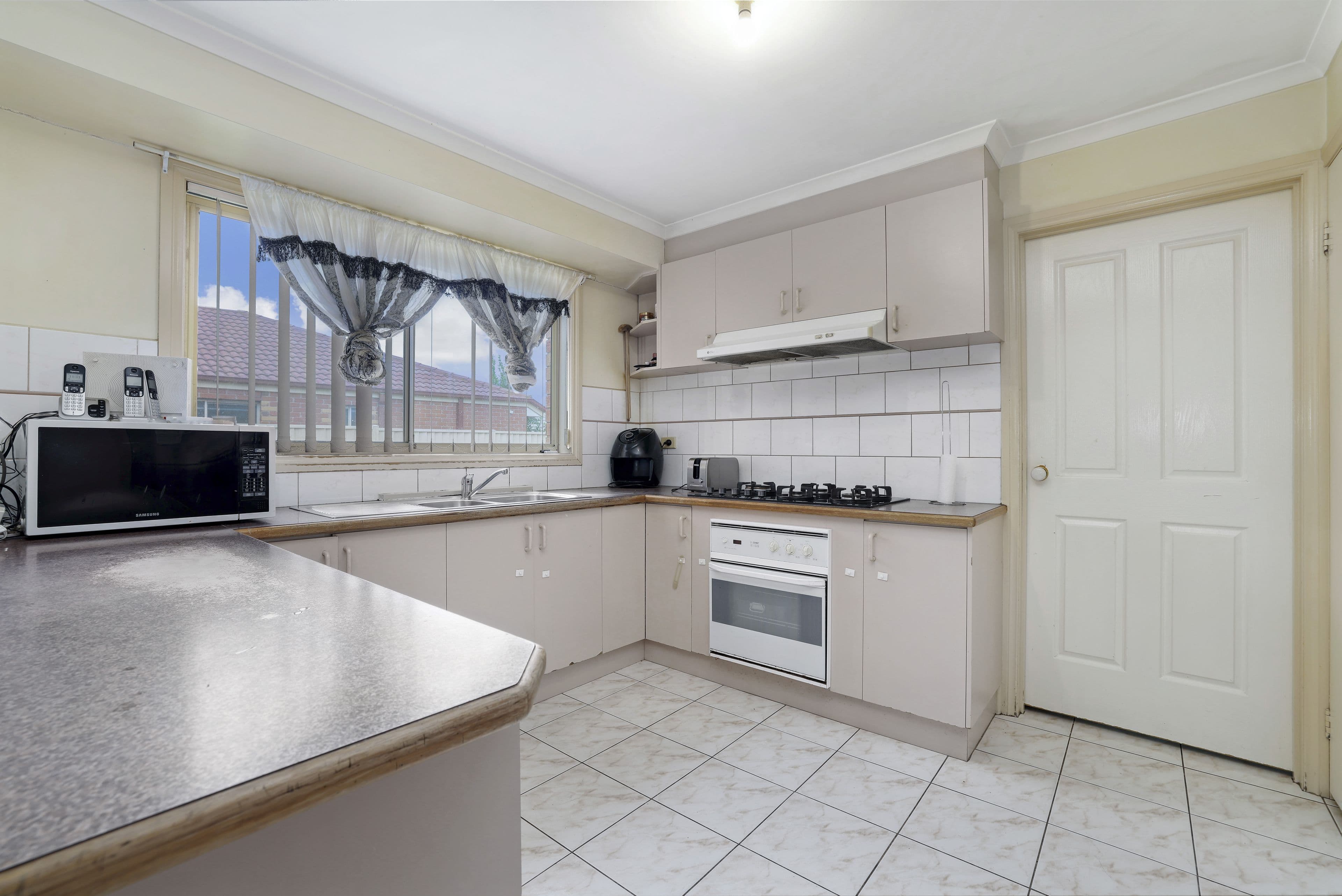 42 Brampton Circuit, Delahey VIC 3037, Delahey - Thumbnail 3